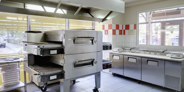 Limpiezas de Conductos de Extracción y Ventilación Serrato · Cocina de Residencias